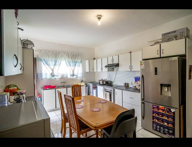 3 BEDROOM HOUSE FOR SALE IN RESERVOIR HILLS